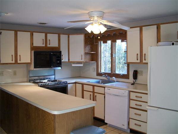 27 Emily Jeffers Road Randolph, MA 02368 - Photo 5 of 15 Gallery Image 5