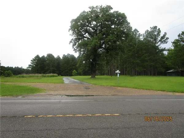 $575,000 | 7986 Highway 8, Colfax, LA 71417
