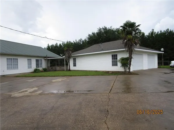 $575,000 | 7986 Highway 8, Colfax, LA 71417