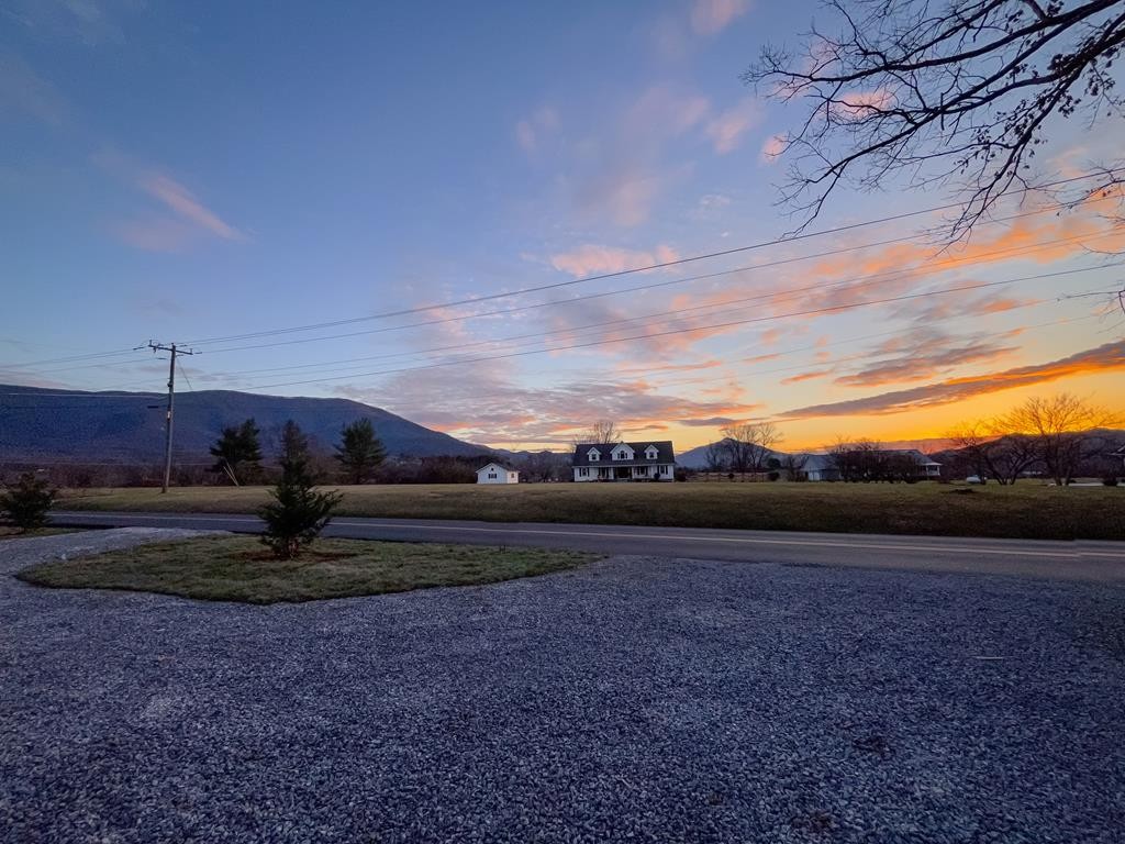 3453 Valley View Road Sevierville, TN 37862 - Photo 8 of 42