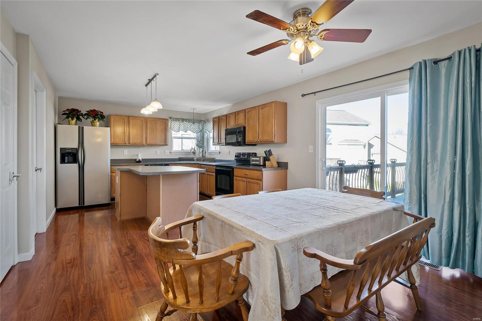 34 Logan Crossing Circle O'Fallon, MO 63366 - Photo 15 of 54