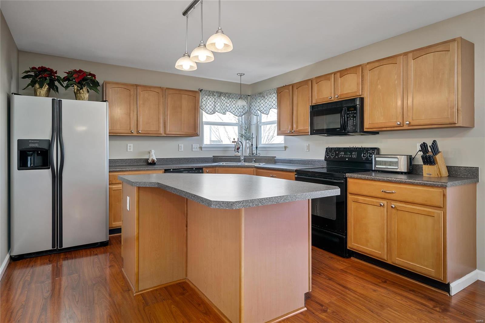 34 Logan Crossing Circle O'Fallon, MO 63366 - Photo 16 of 54