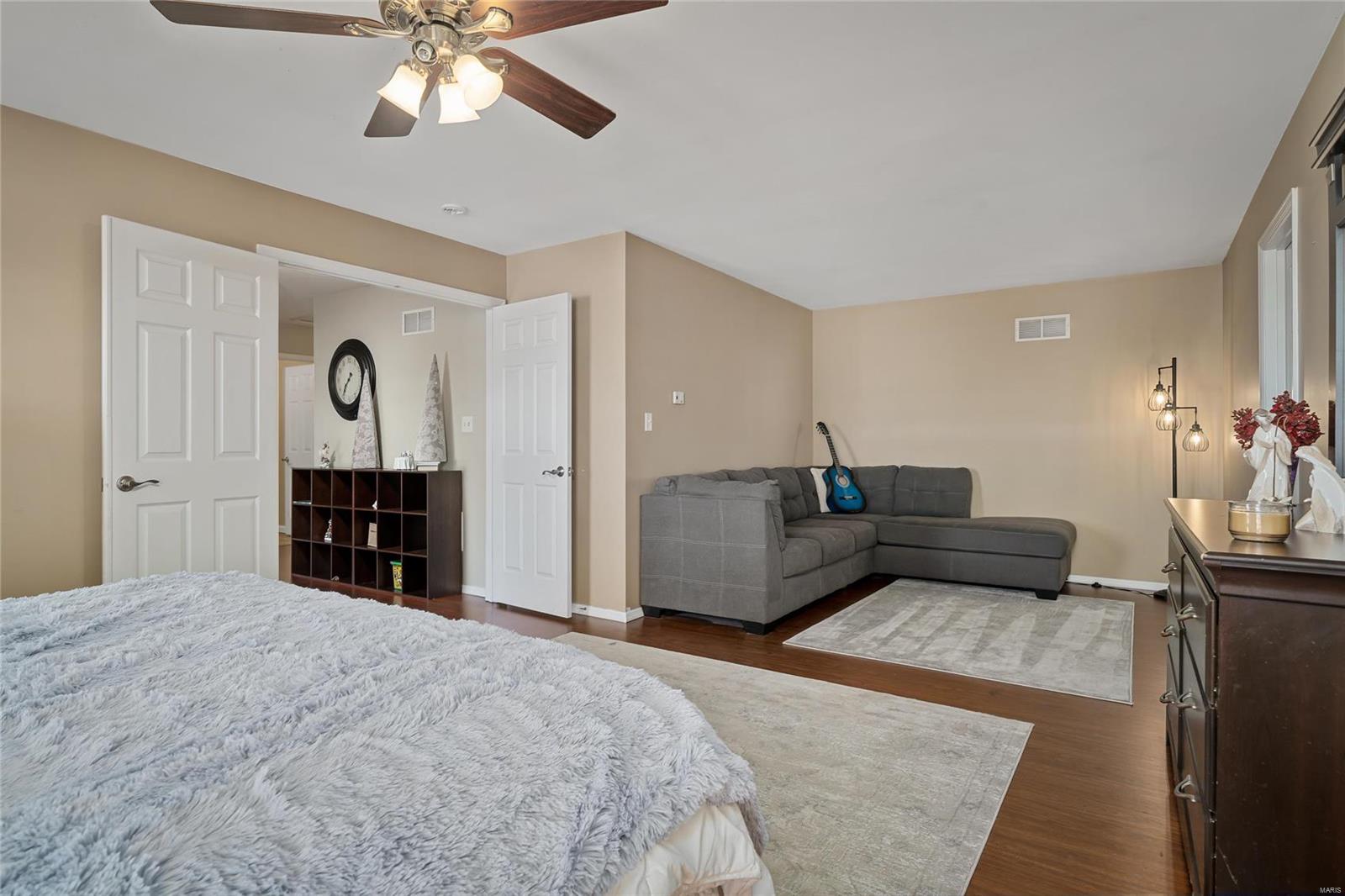 34 Logan Crossing Circle O'Fallon, MO 63366 - Photo 26 of 54