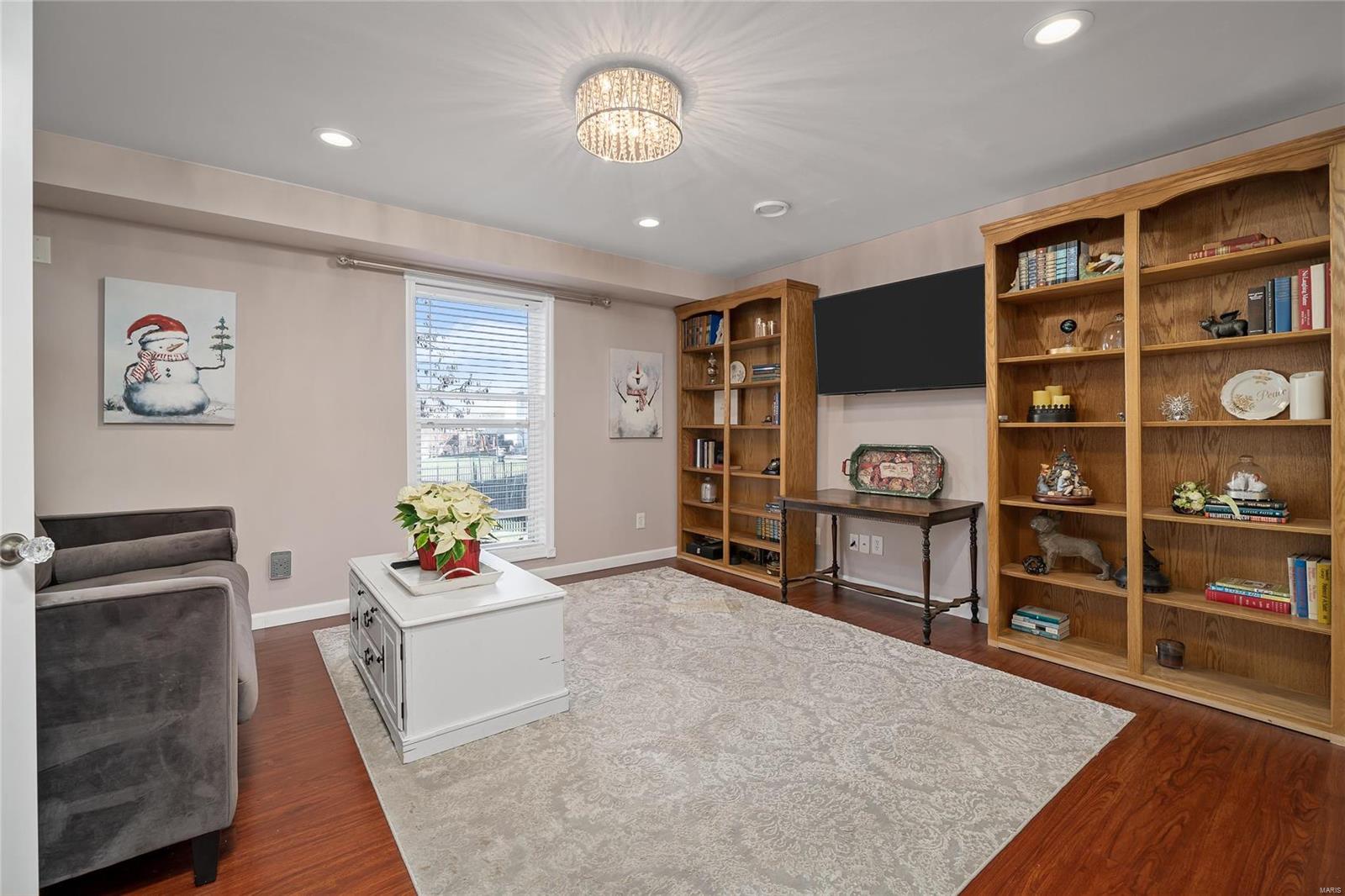 34 Logan Crossing Circle O'Fallon, MO 63366 - Photo 36 of 54