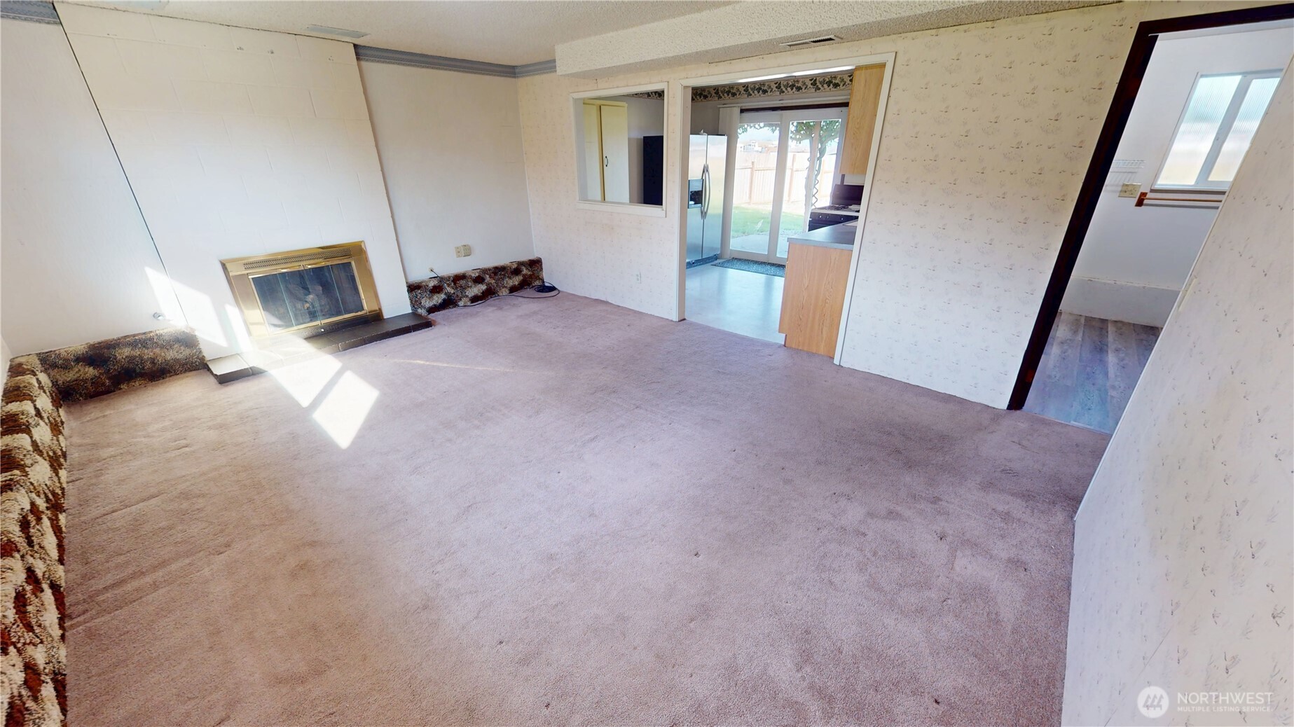 14835 Valley View Drive Mount Vernon, WA 98273 - Photo 12 of 25 a view of a livingroom with a fireplace