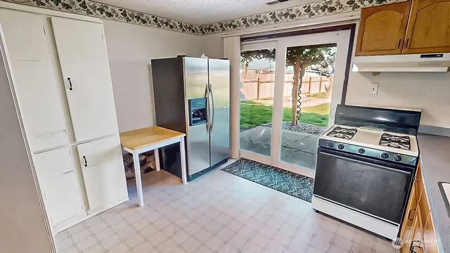 $550,000 | 14835 Valley View Drive, Mount Vernon, WA 98273