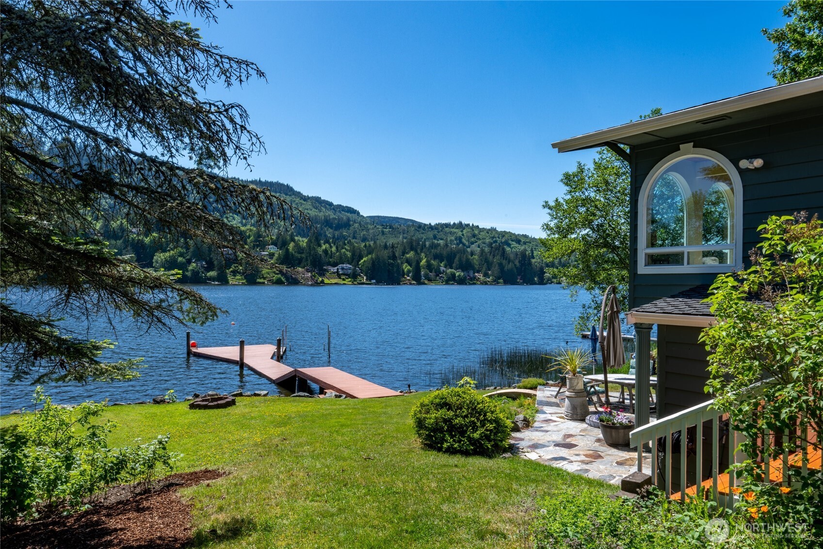18452 Southwest View Road Mount Vernon, WA 98274 - Photo 2 of 40 Gallery Image 2