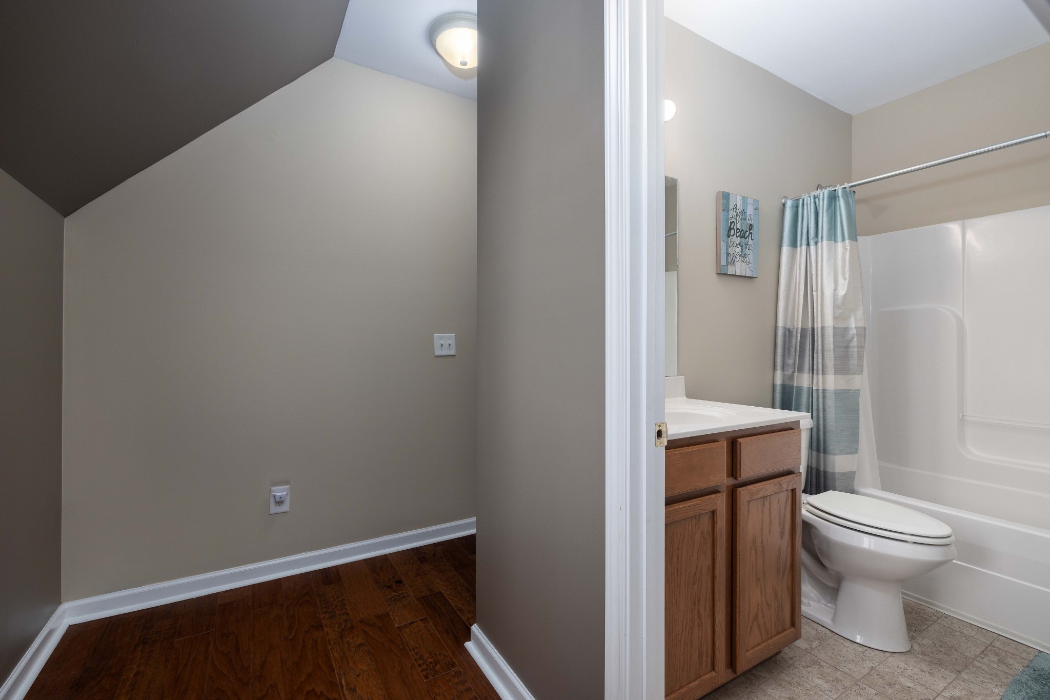 2736 McLemore Road Franklin, TN 37064 - Photo 20 of 50 a bathroom with a toilet and a shower