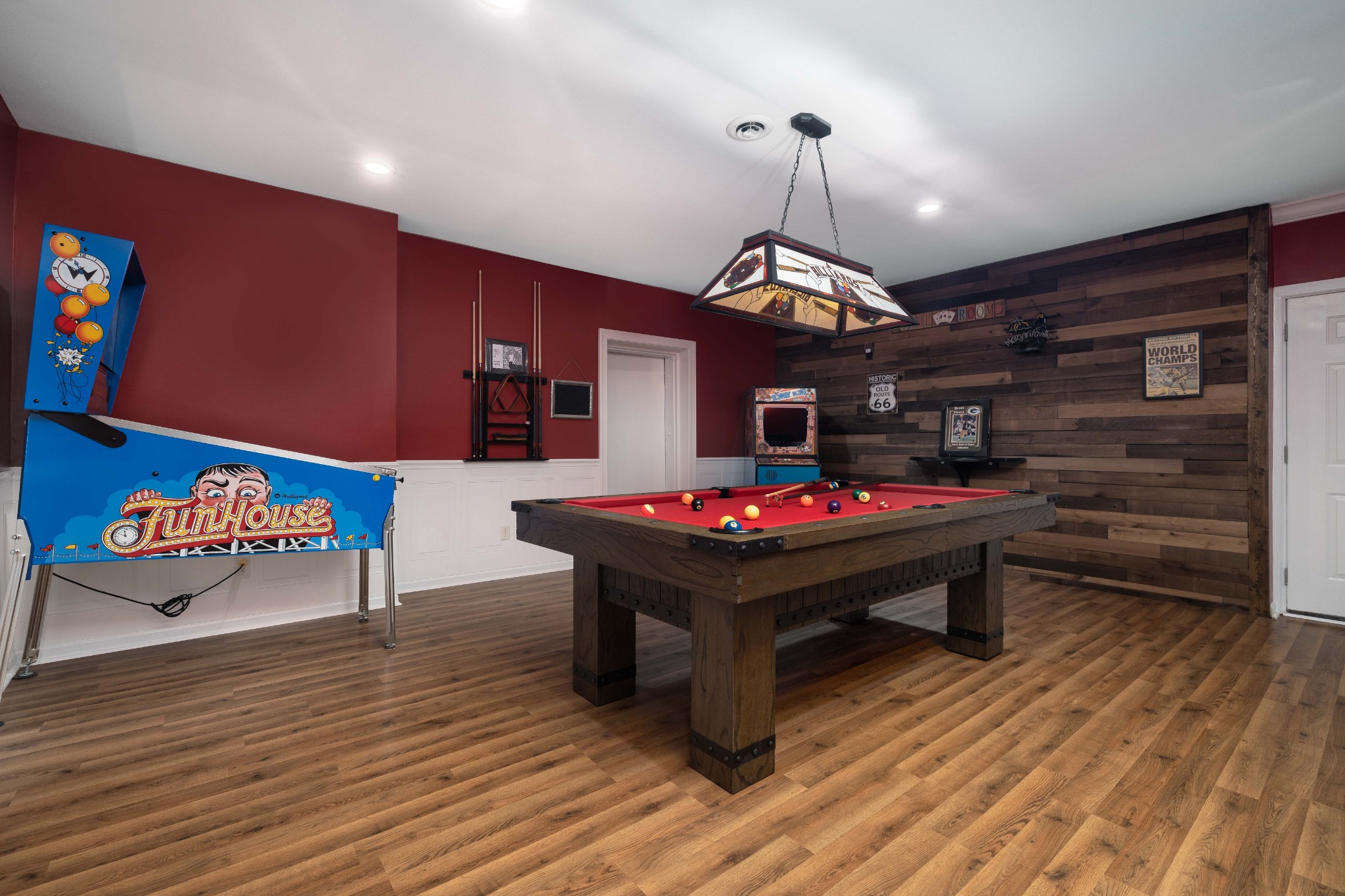 2736 McLemore Road Franklin, TN 37064 - Photo 23 of 50 a room with wooden floors and musical instruments