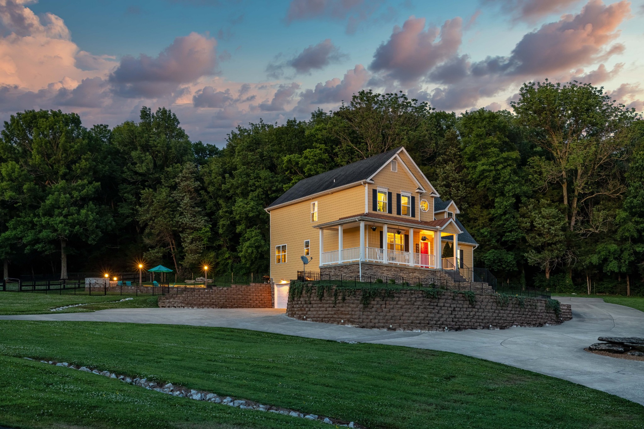 2736 McLemore Road Franklin, TN 37064 - Photo 30 of 50 a front view of a house with a yard