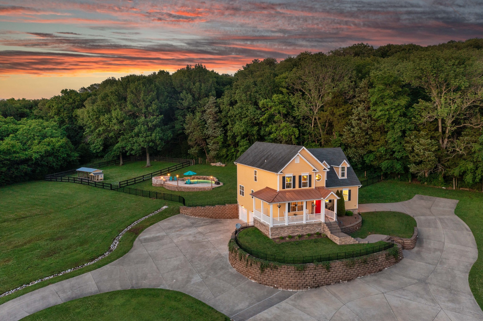 2736 McLemore Road Franklin, TN 37064 - Photo 46 of 50 a front view of a house with a yard and green space