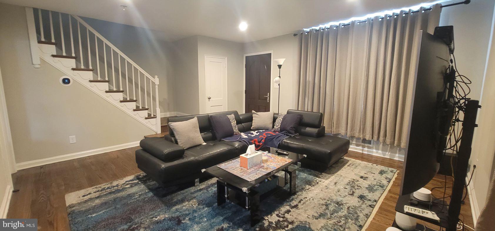 5438 Addington Road Baltimore, MD 21229 - Photo 1 of 20