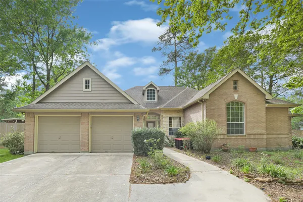 $480,000 | 19 South Scarlet Elm Court, The Woodlands, TX 77382