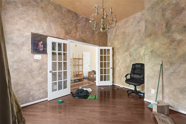 $480,000 | 19 South Scarlet Elm Court, The Woodlands, TX 77382