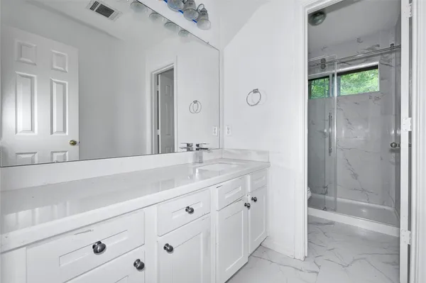 $480,000 | 19 South Scarlet Elm Court, The Woodlands, TX 77382