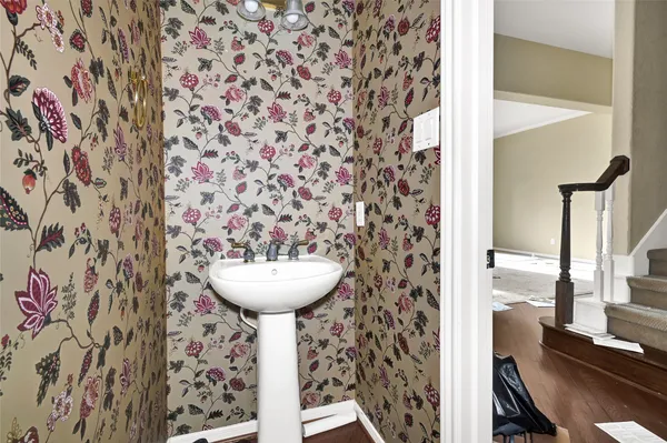 $480,000 | 19 South Scarlet Elm Court, The Woodlands, TX 77382