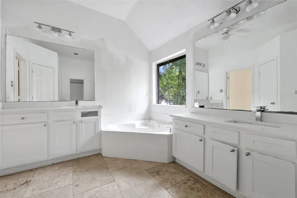 $480,000 | 19 South Scarlet Elm Court, The Woodlands, TX 77382