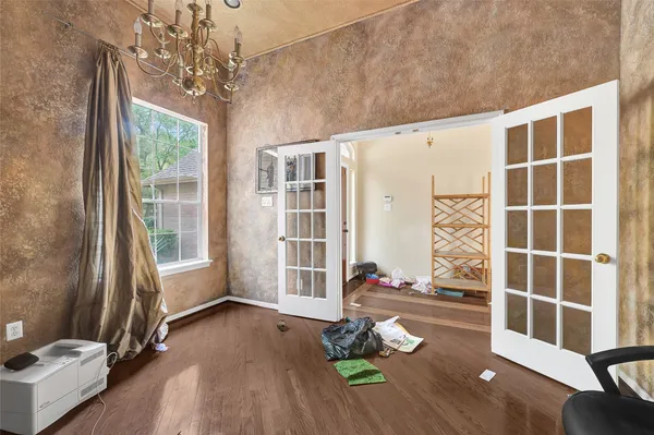 $480,000 | 19 South Scarlet Elm Court, The Woodlands, TX 77382