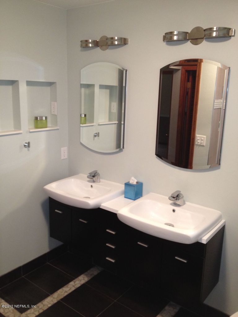 9159 Latimer Road West Jacksonville, FL 32257 - Photo 15 of 26 Master Bathroom