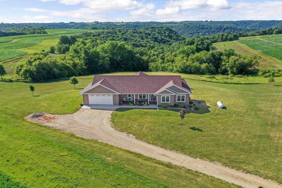 30378 Wiscoy Ridge Road Winona, MN 55987 - Photo 7 of 45