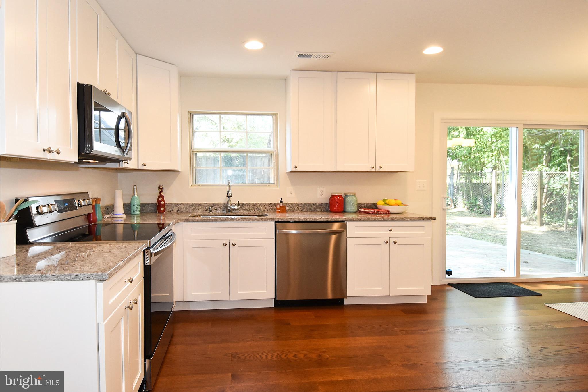1702 Forestville Road Edgewater, MD 21037 - Photo 12 of 31
