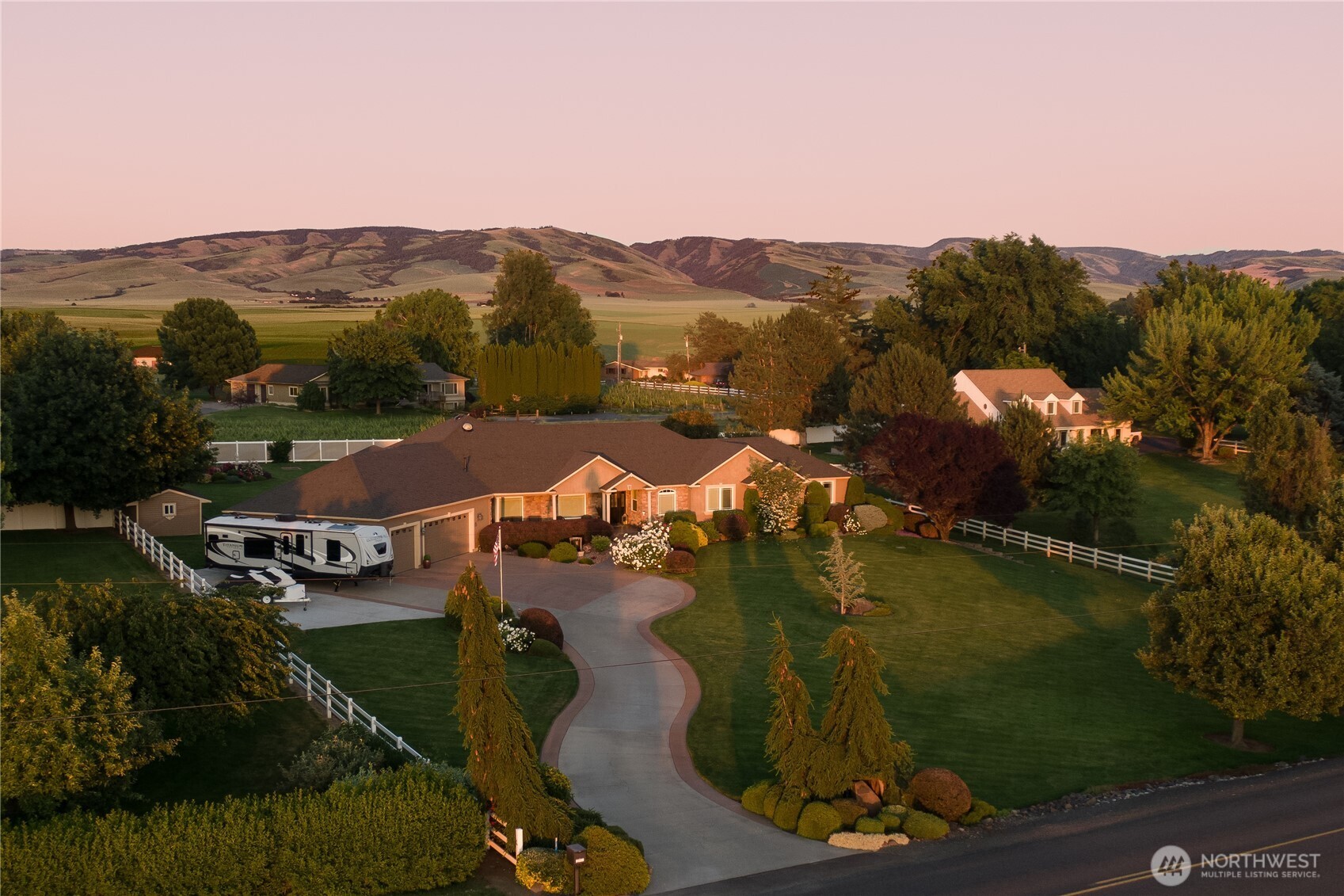 2961 Kendall Road Walla Walla, WA 99362 - Photo 2 of 38 Gallery Image 2