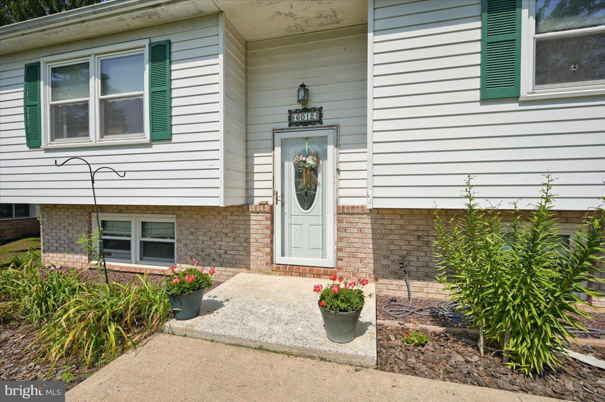 6012 Willow Spring Road Harrisburg, PA 17111 - Photo 2 of 40 Gallery Image 2