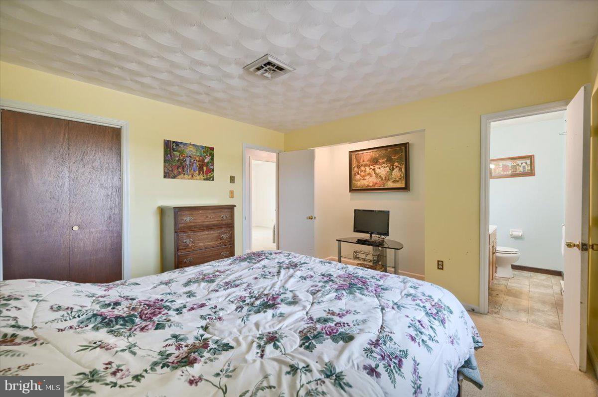 6012 Willow Spring Road Harrisburg, PA 17111 - Photo 15 of 40 Gallery Image 15