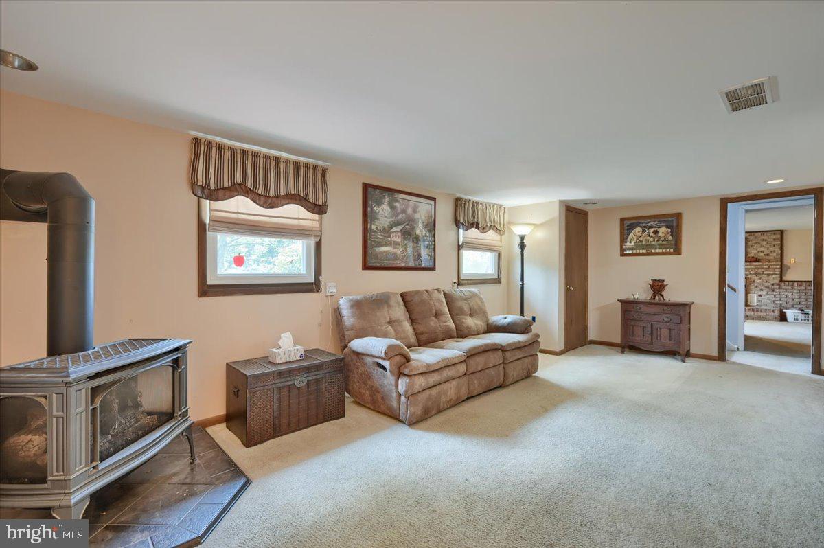 6012 Willow Spring Road Harrisburg, PA 17111 - Photo 19 of 40 Gallery Image 19