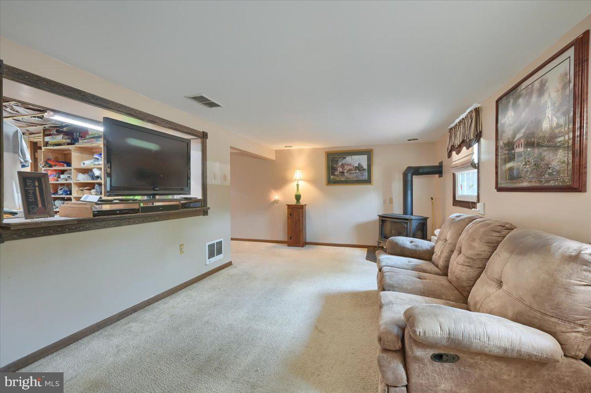 6012 Willow Spring Road Harrisburg, PA 17111 - Photo 20 of 40 Gallery Image 20
