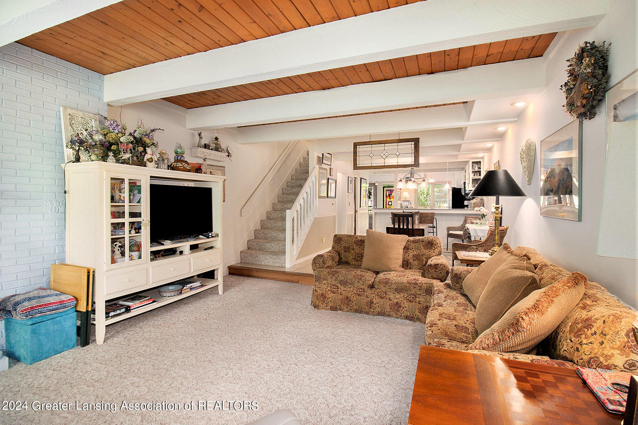 2063 Hamilton Road Okemos, MI 48864 - Photo 9 of 21 007_img_6133_675