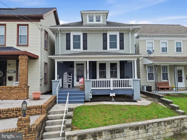 $250,000 | 538 York Street, Hanover, PA 17331