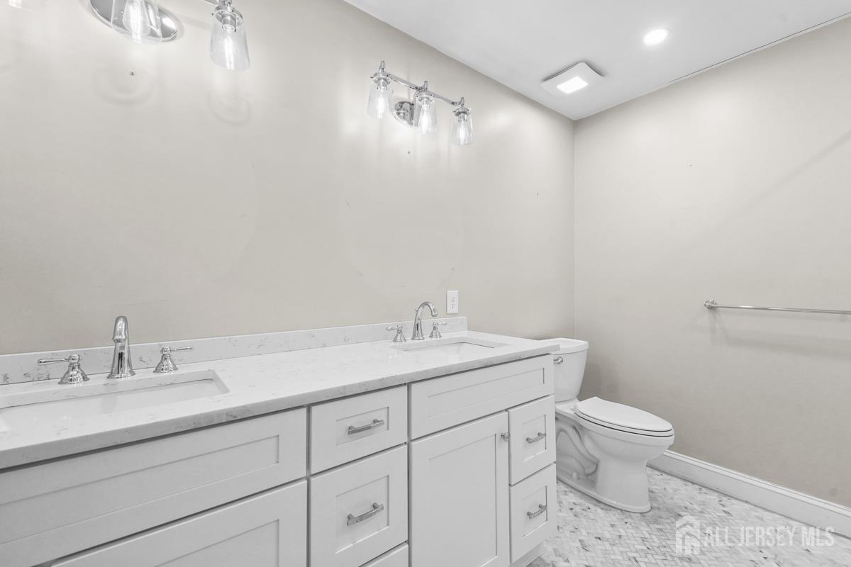 176 Potomac Drive Basking Ridge, NJ 07920 - Photo 16 of 21