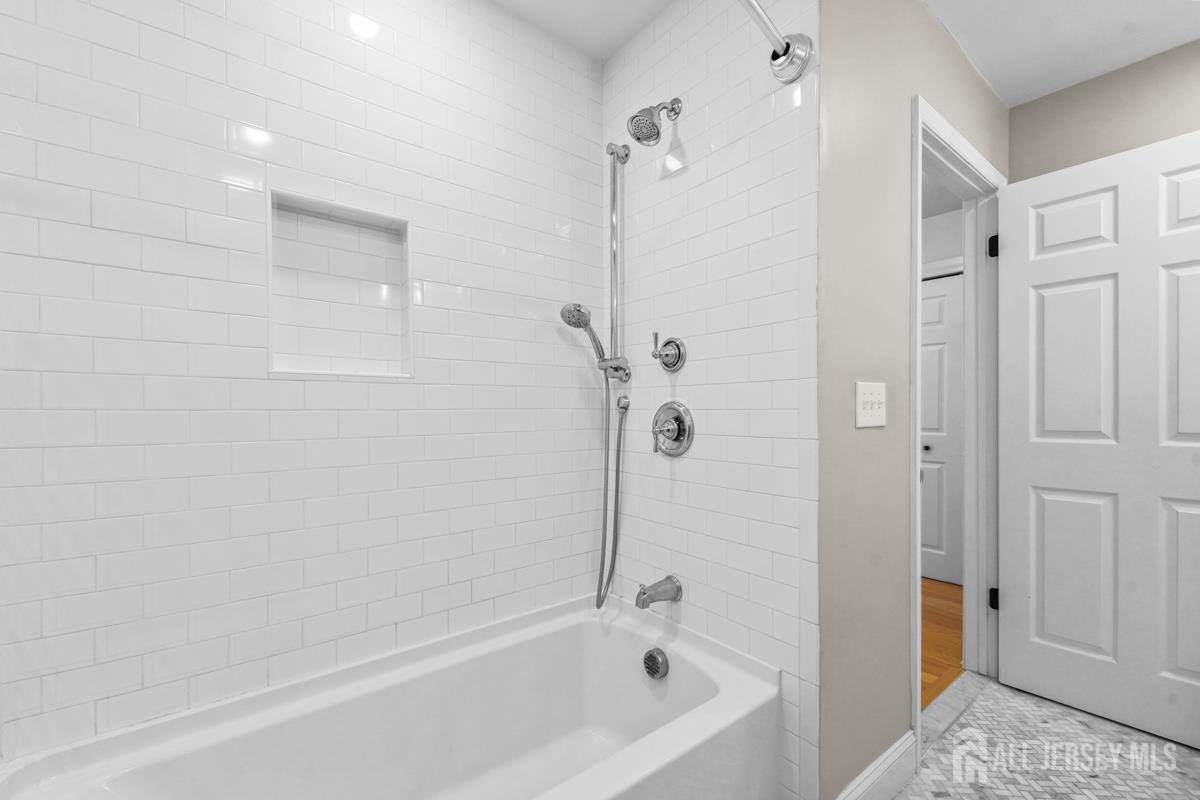 176 Potomac Drive Basking Ridge, NJ 07920 - Photo 17 of 21