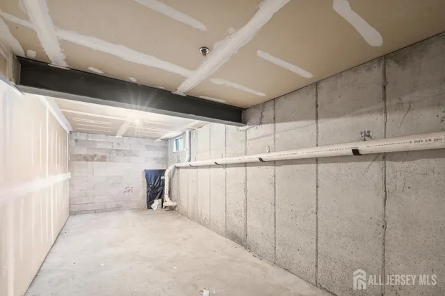 a view of a storage & utility room