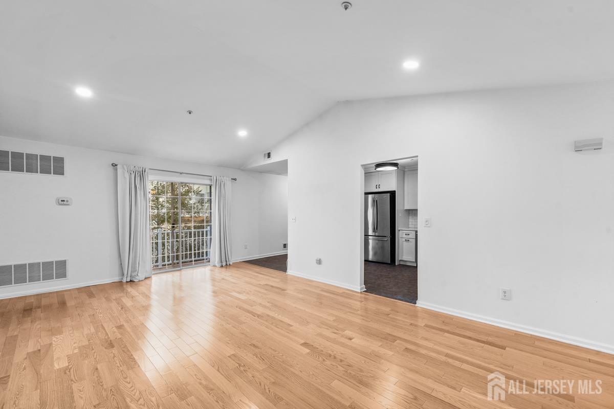 176 Potomac Drive Basking Ridge, NJ 07920 - Photo 4 of 21