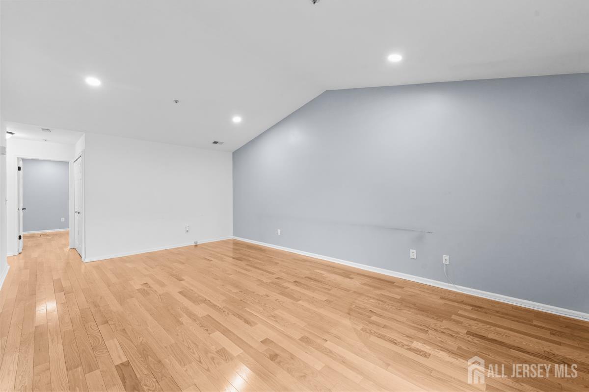 176 Potomac Drive Basking Ridge, NJ 07920 - Photo 5 of 21