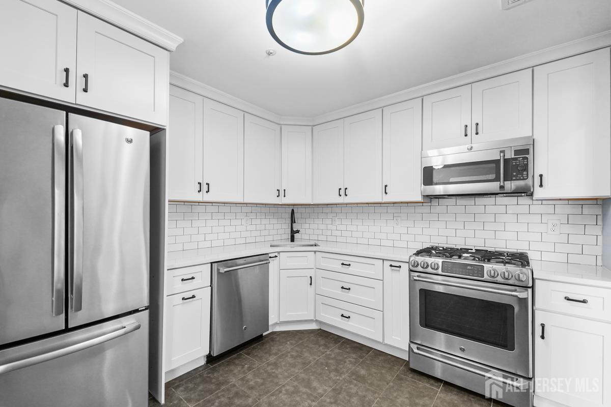 176 Potomac Drive Basking Ridge, NJ 07920 - Photo 7 of 21