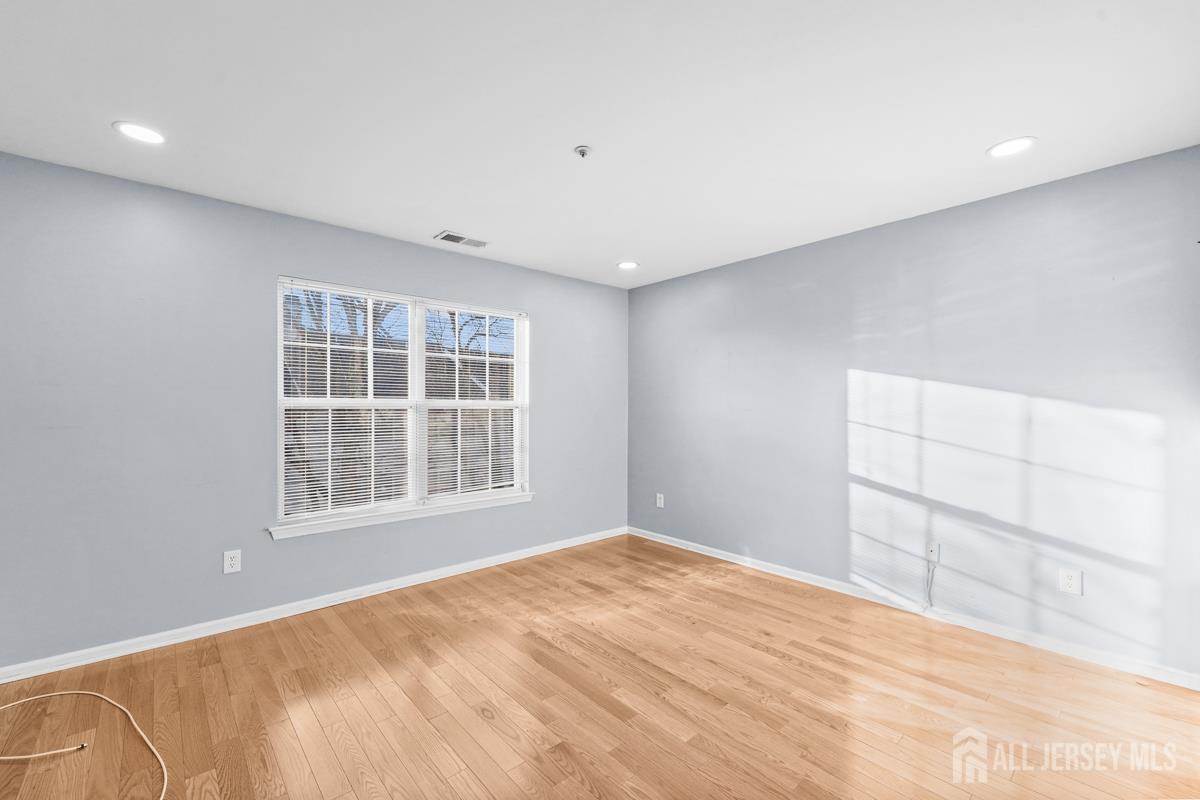 176 Potomac Drive Basking Ridge, NJ 07920 - Photo 8 of 21