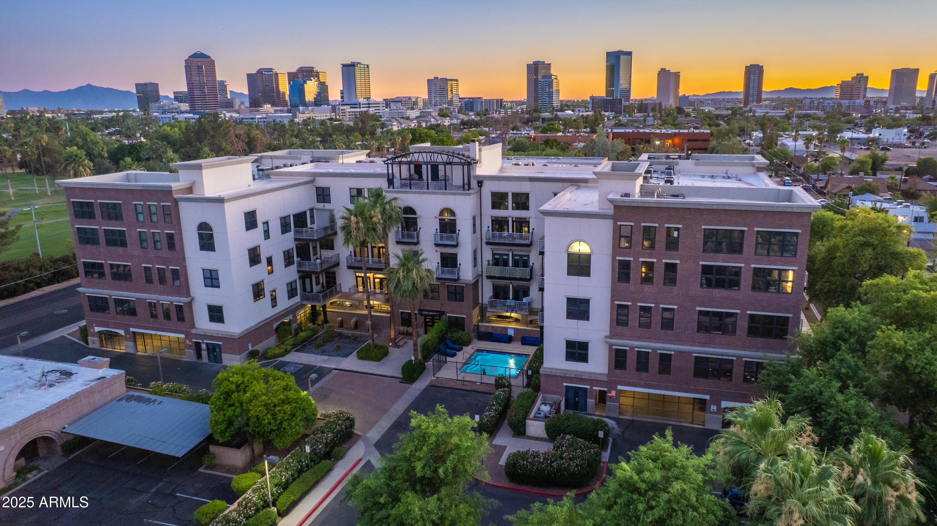 914 East Osborn Road, Unit 208 Phoenix, AZ 85014 - Photo 2 of 53 a view of a city in a city