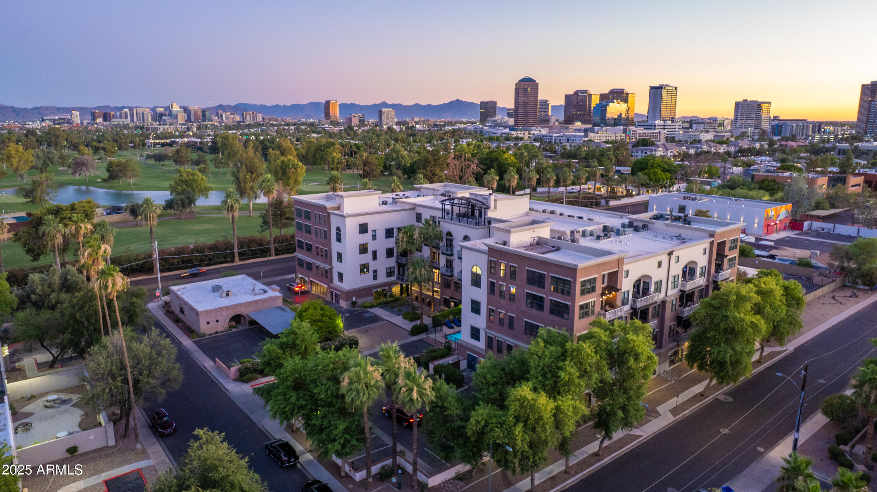 914 East Osborn Road, Unit 208 Phoenix, AZ 85014 - Photo 48 of 53 a view of a city