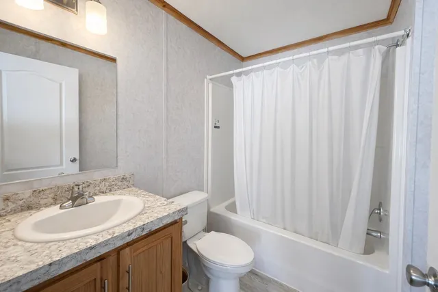 $129,900 | 43 Crystal Lane, Lyndon, VT 05851