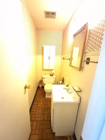 $210,000 | 17W755 Standish Lane, Villa Park, IL 60181