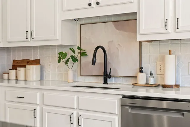 a close view of sink and tap