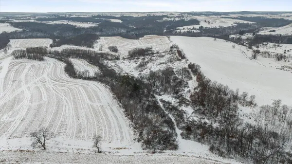 $1,650,000 | E8527 Nelson Road, Kickapoo, WI 54652