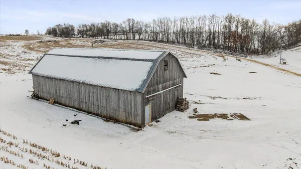 $1,650,000 | E8527 Nelson Road, Kickapoo, WI 54652