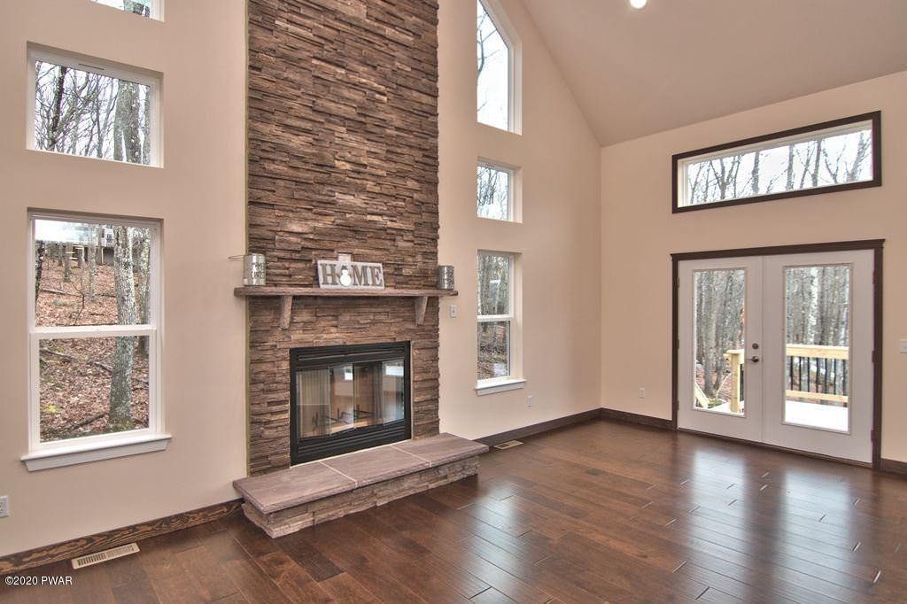 269 West Lakeview Road Lackawaxen, PA 18435 - Photo 5 of 88