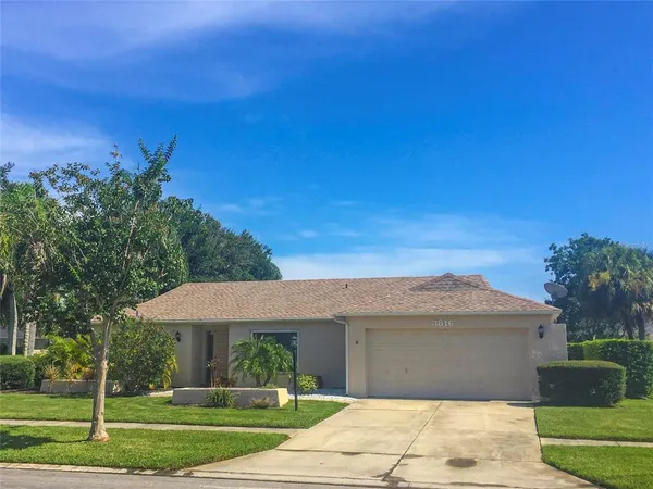 $3,050 | 3816 Easton Street, Sarasota, FL 34238