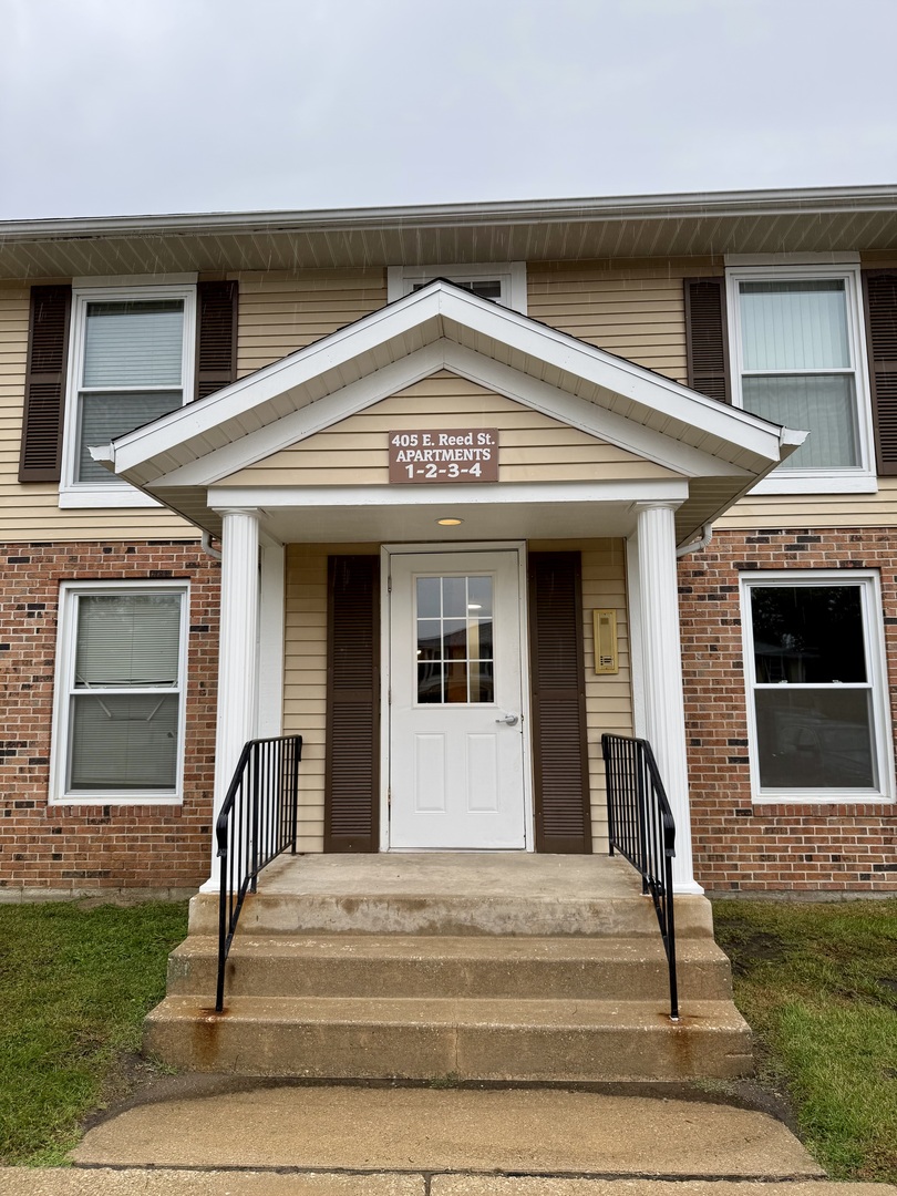 405 East Reed Street, Unit 3 Braidwood, IL 60408 - Photo 1 of 10 Gallery Image 1