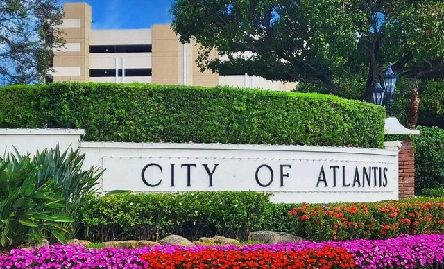 $2,249 | 324 Orange Tree Drive, Unit 5, Atlantis, FL 33462